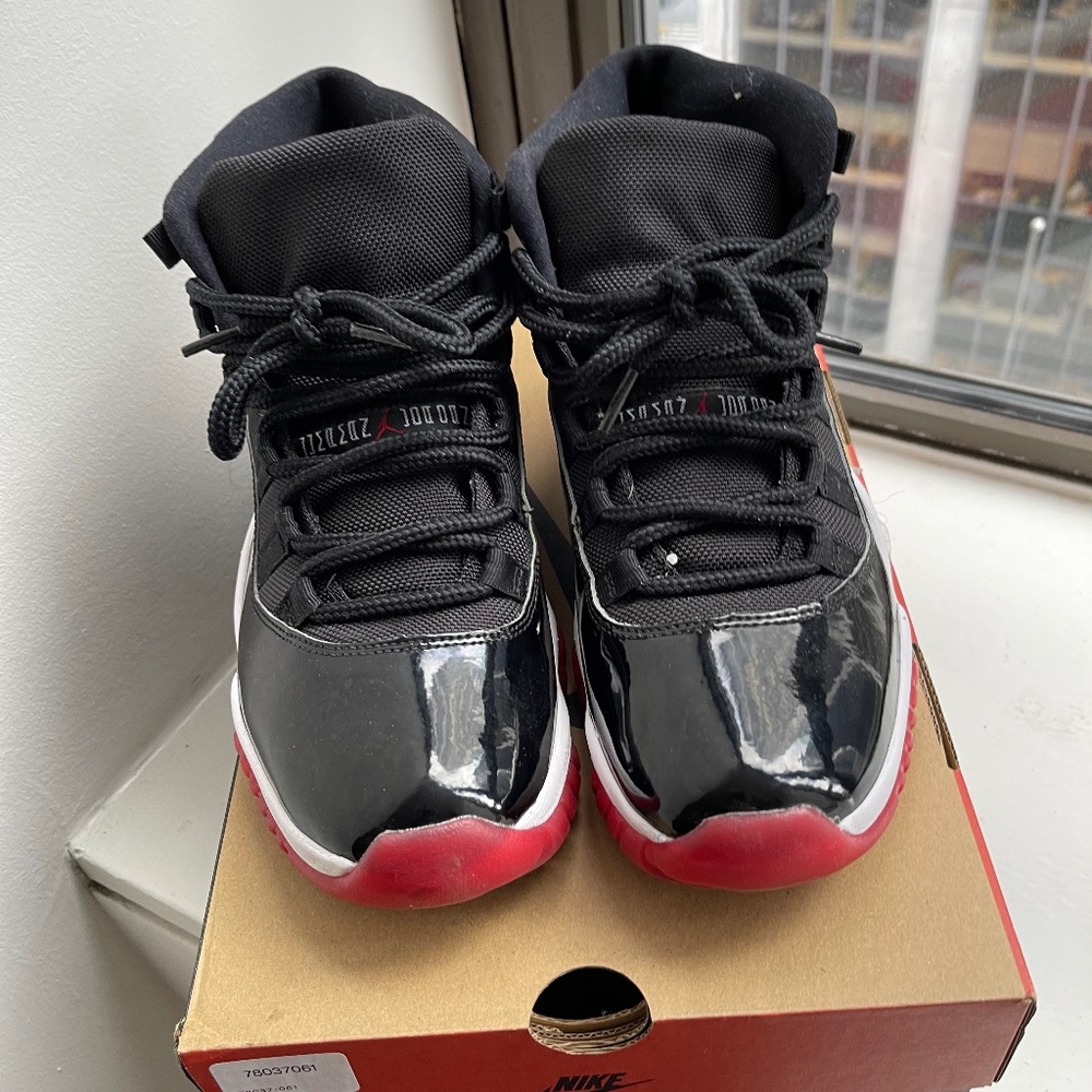Jordan bred 11s